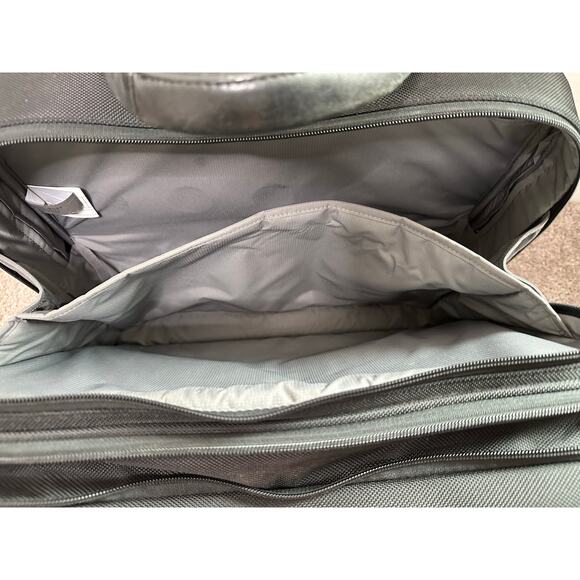 Briggs and Riley @Work Expandable Rolling Brief - Black Briefcase - Picture 8 of 10